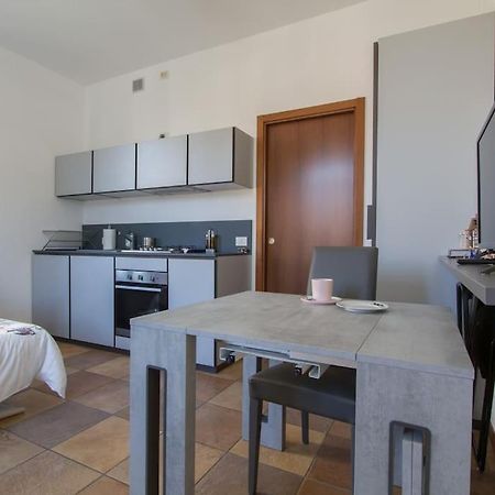 Fabulous Studio In Monza 15 Km To Milan City Centre Extérieur photo